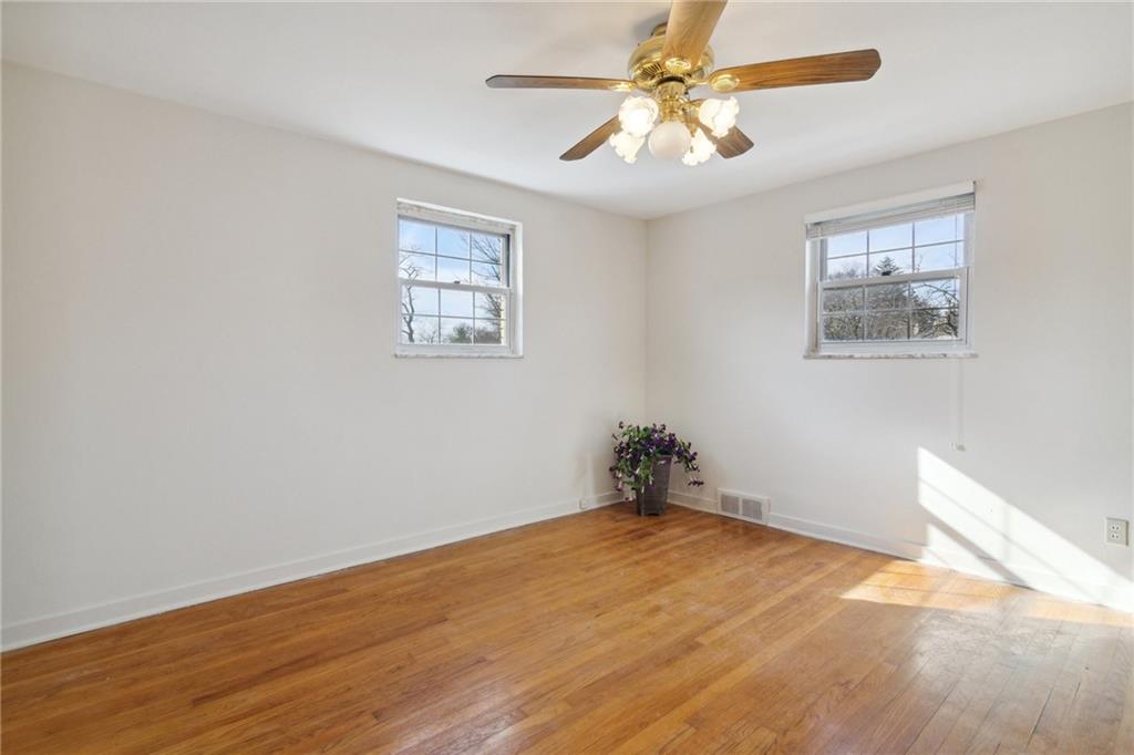 1406 Washington Road Pittsburgh, PA 15228 - Photo 18 of 30 Gallery Image 18