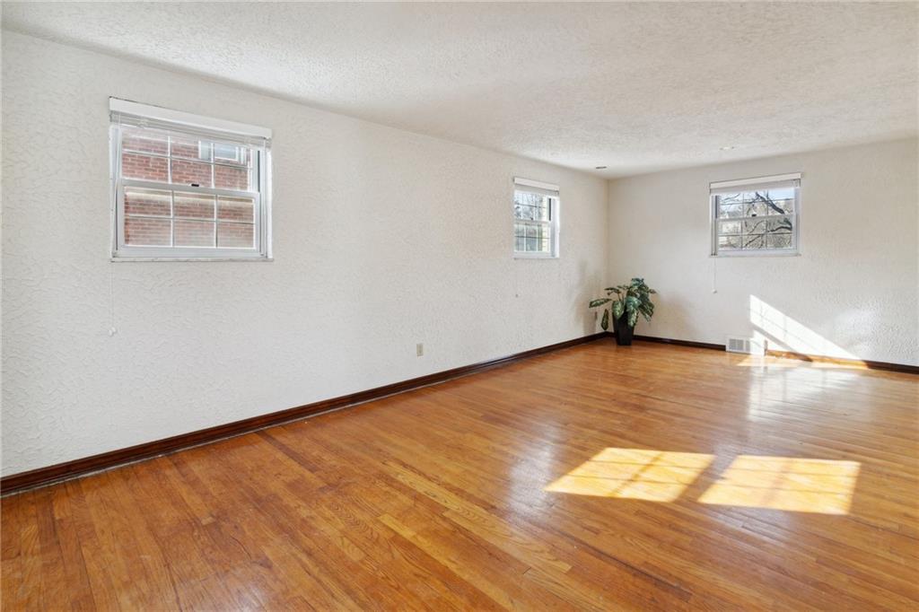1406 Washington Road Pittsburgh, PA 15228 - Photo 3 of 30 Gallery Image 3