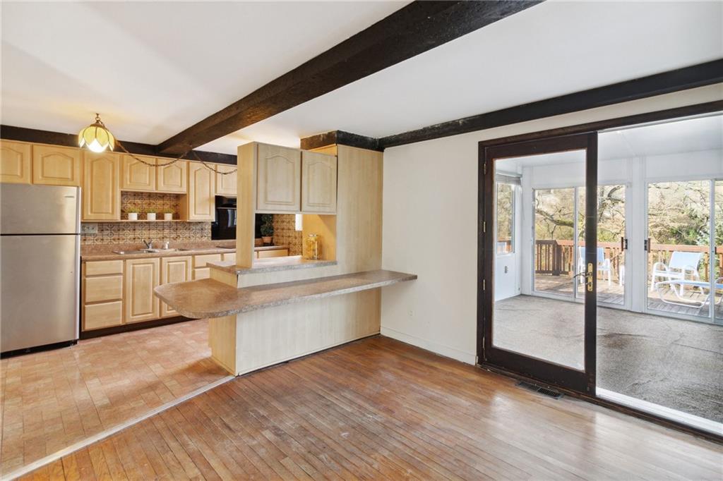 1406 Washington Road Pittsburgh, PA 15228 - Photo 9 of 30 Gallery Image 9