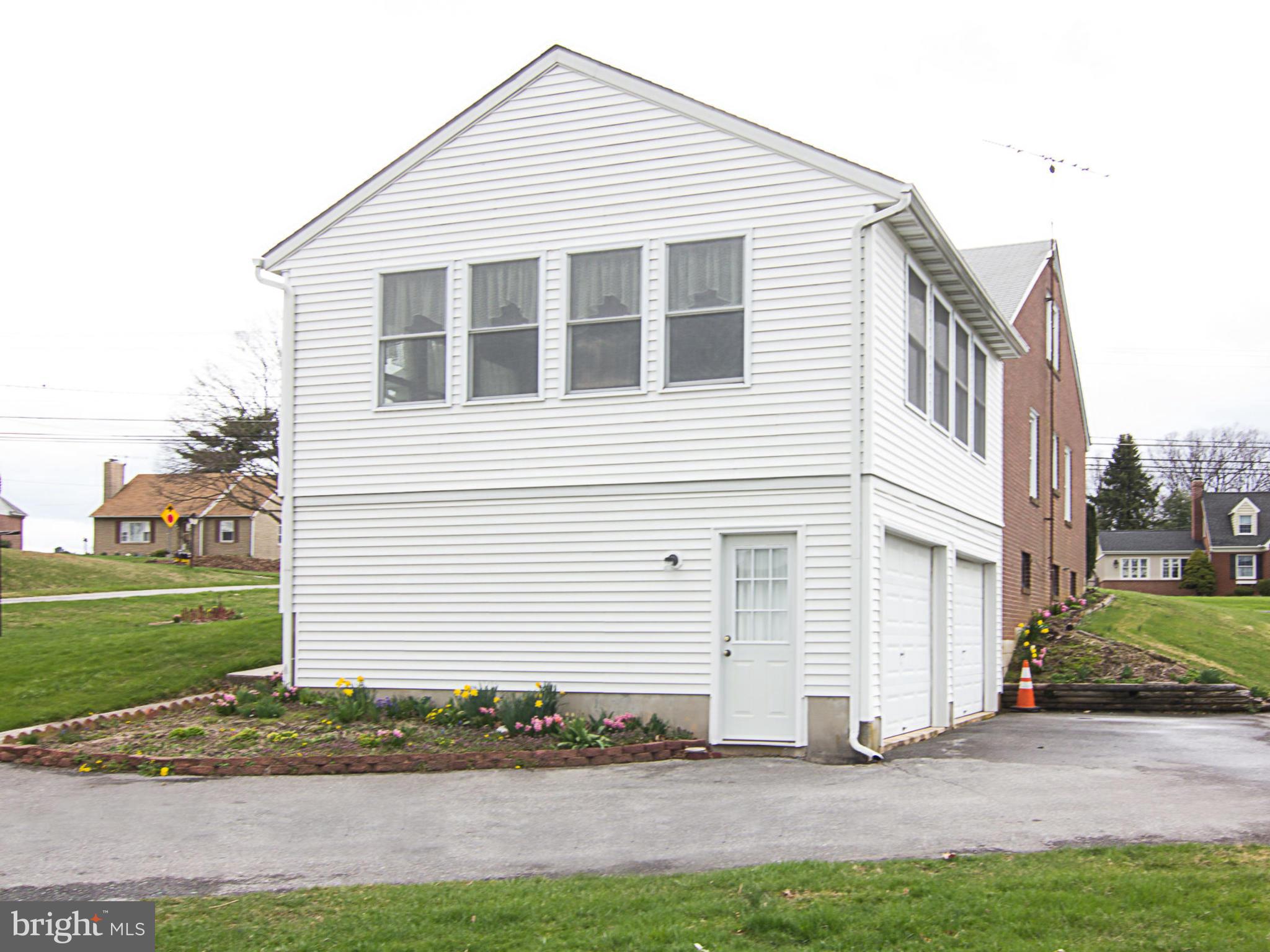 1439 Fairmount Road Hampstead, MD 21074 - Photo 2 of 30 Addition with 2 car garage