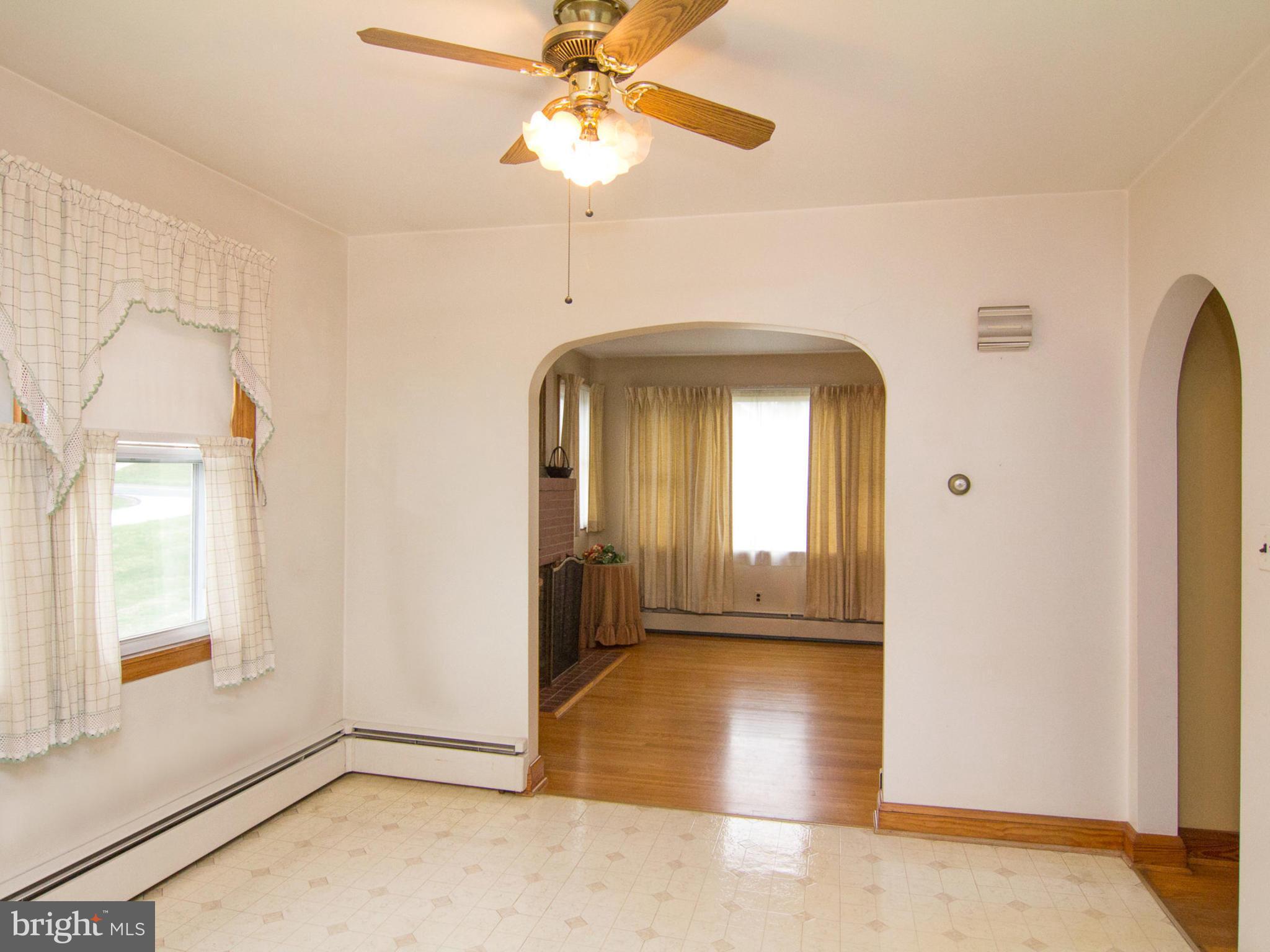 1439 Fairmount Road Hampstead, MD 21074 - Photo 17 of 30 Arched doorways