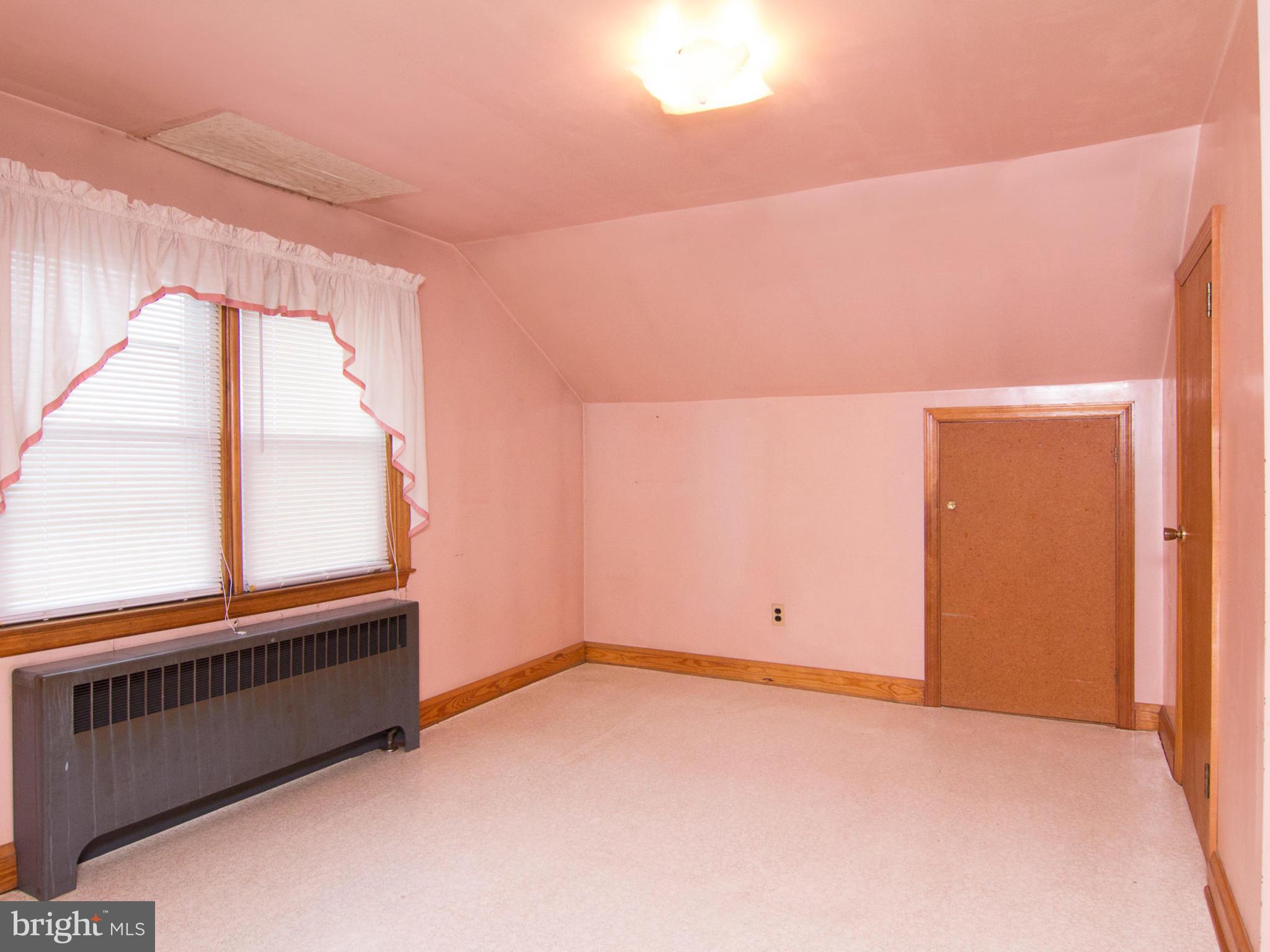 1439 Fairmount Road Hampstead, MD 21074 - Photo 27 of 30 2nd floor 3rd bedroom