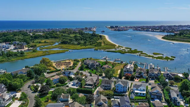 $2,100,000 | 17 Crescent Drive, Brielle, NJ 08730