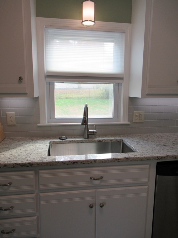211 Marmon Street Springfield, MA 01129 - Photo 7 of 26 Gallery Image 7