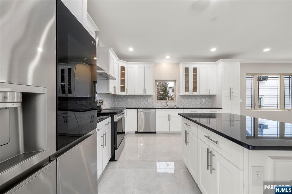 25 East Winant Avenue Ridgefield Park, NJ 07660 - Photo 16 of 46