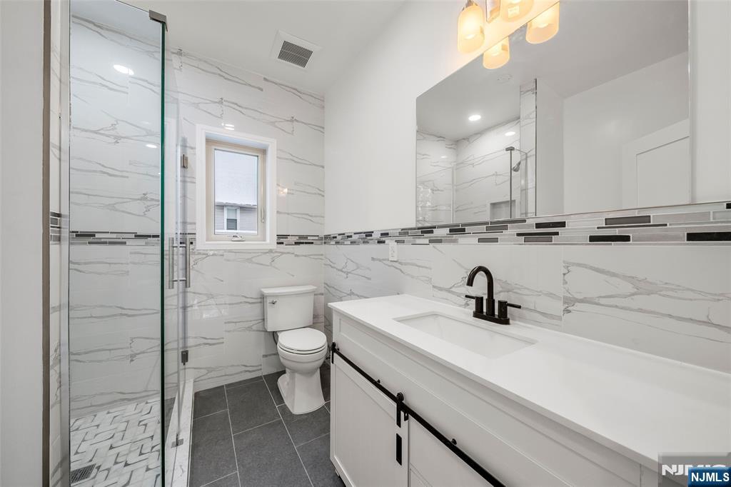 25 East Winant Avenue Ridgefield Park, NJ 07660 - Photo 21 of 46