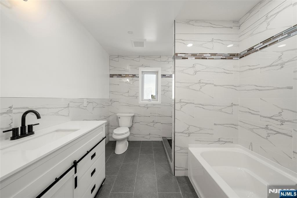 25 East Winant Avenue Ridgefield Park, NJ 07660 - Photo 33 of 45