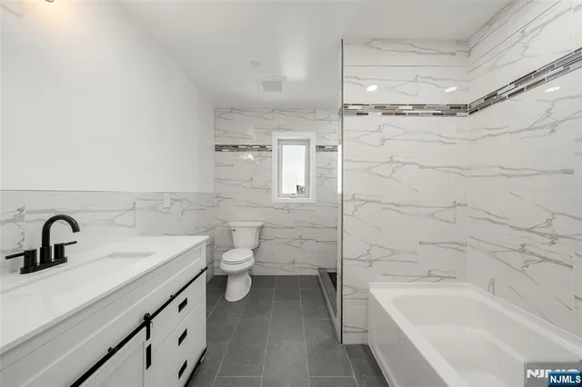 $1,418,888 | 25 East Winant Avenue, Ridgefield Park, NJ 07660