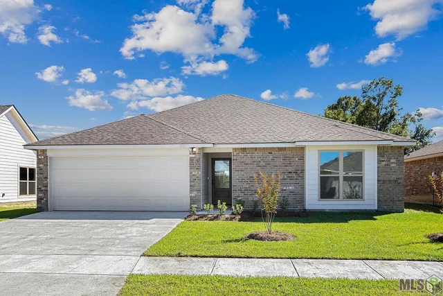 $274,900 | 1192 Marlena Meadows Drive, Gonzales, LA 70737
