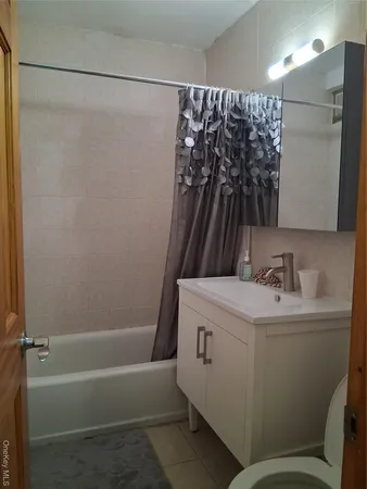$399,000 | 137-40 45th Avenue, Unit 5N | Flushing