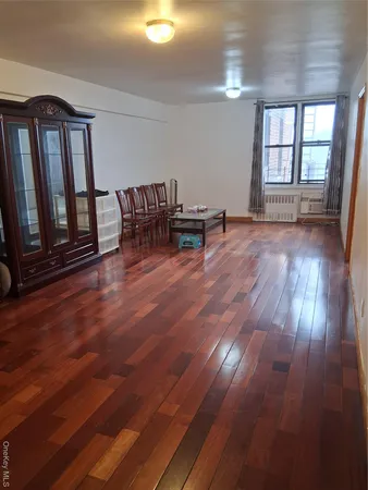 $399,000 | 137-40 45th Avenue, Unit 5N | Flushing