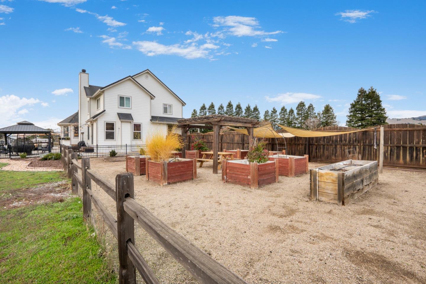 2760 Leavesley Road Gilroy, CA 95020 - Photo 57 of 77