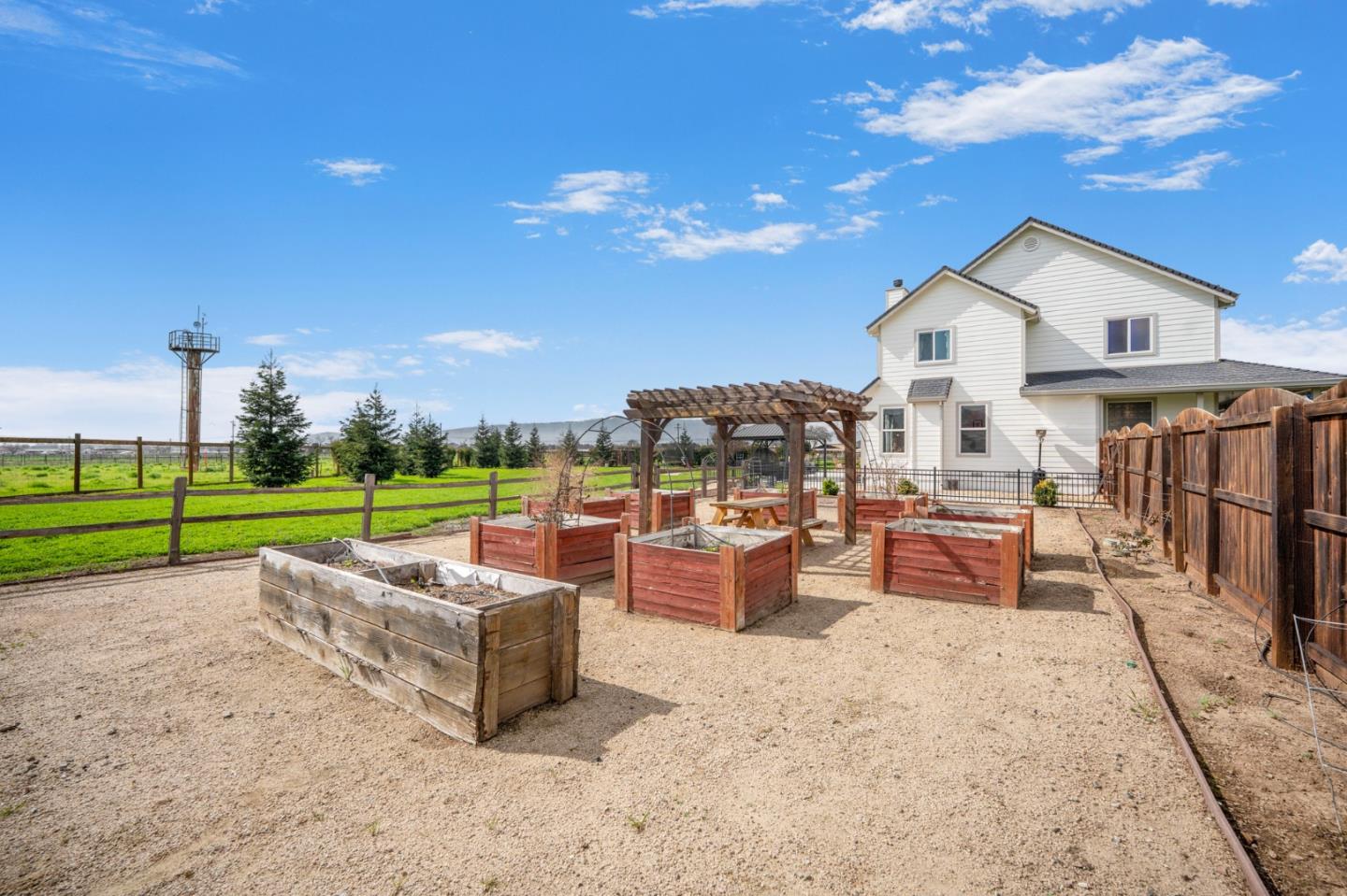 2760 Leavesley Road Gilroy, CA 95020 - Photo 70 of 77