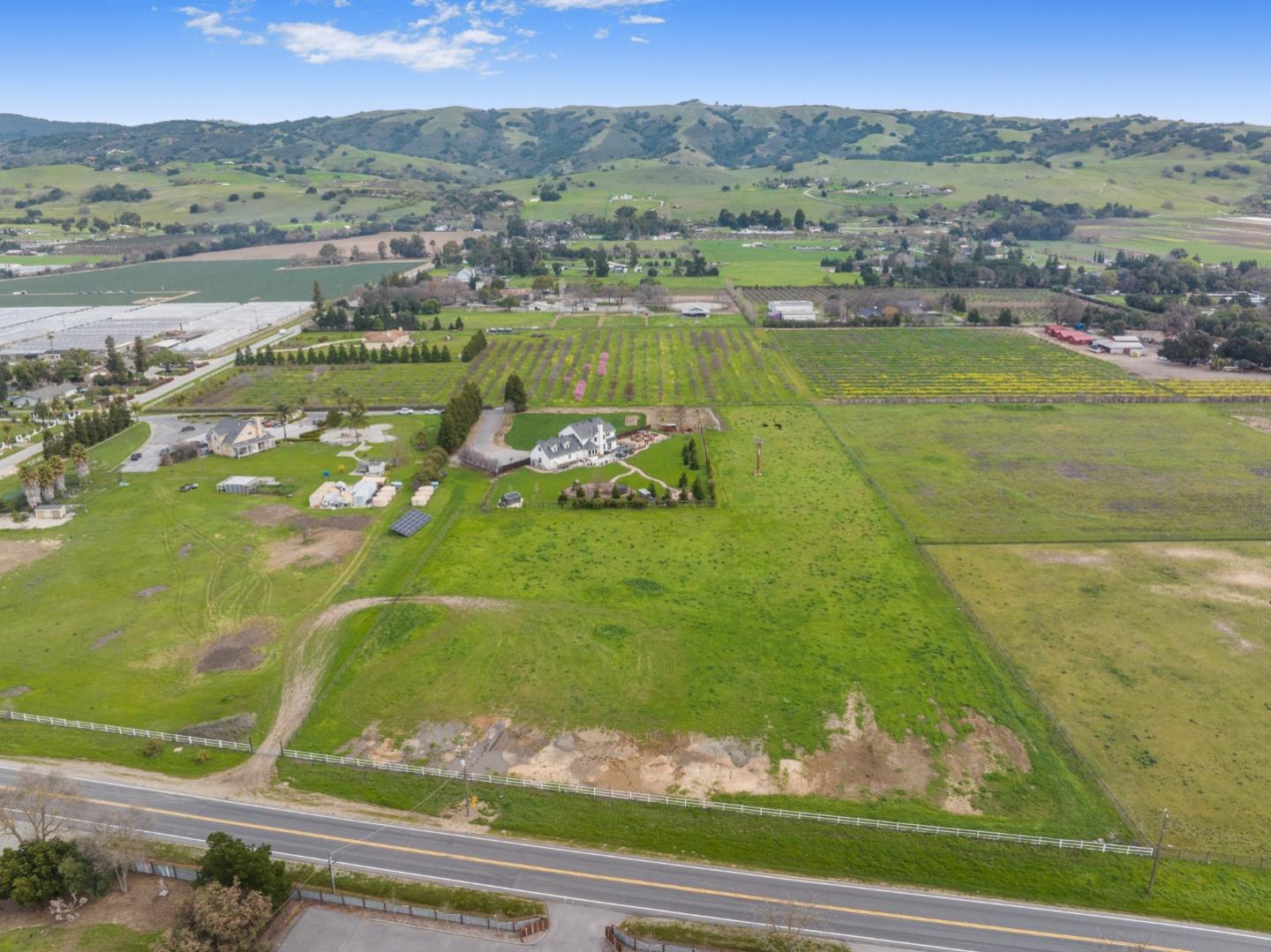 2760 Leavesley Road Gilroy, CA 95020 - Photo 71 of 77 a view of lake view and mountain view