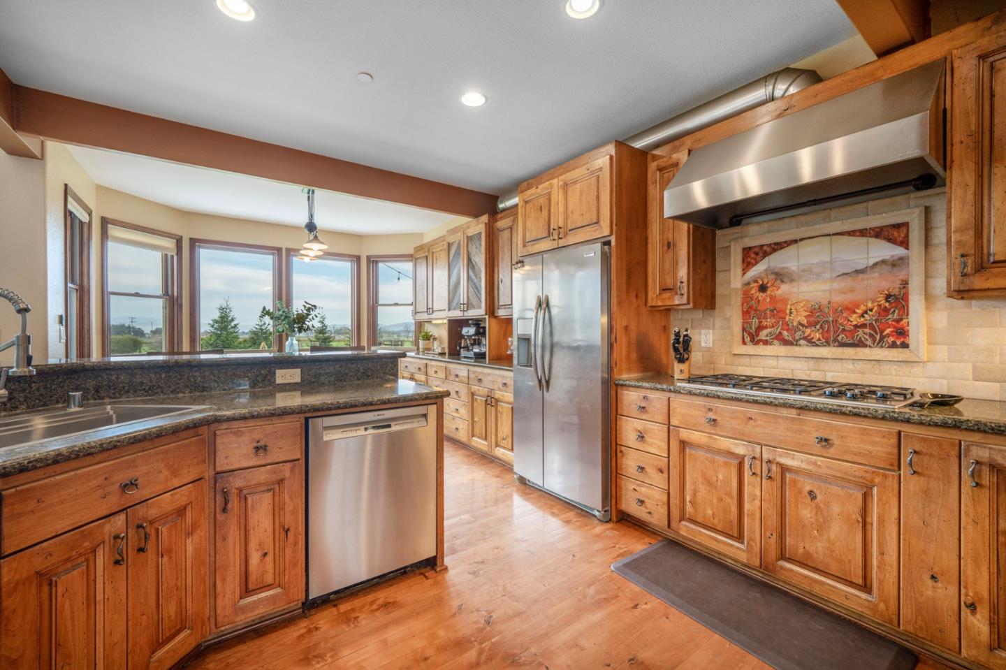 2760 Leavesley Road Gilroy, CA 95020 - Photo 9 of 77