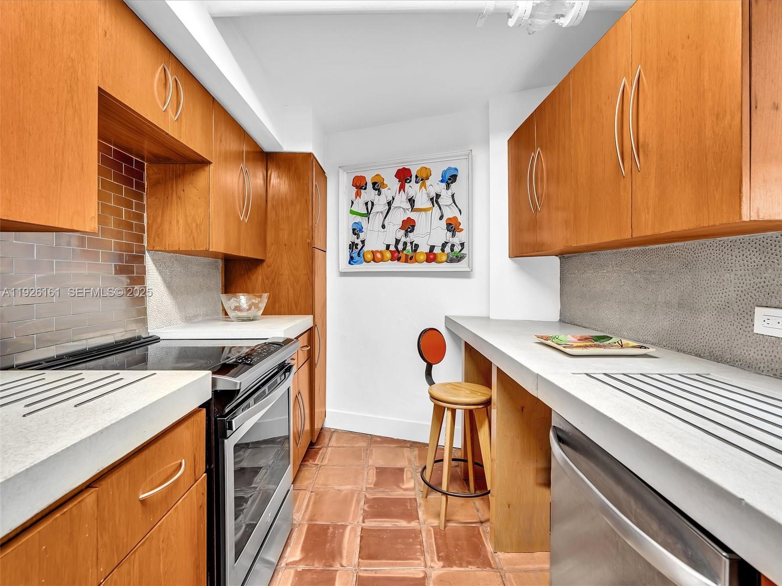 1881 Washington Avenue, Unit 16E Miami Beach, FL 33139 - Photo 11 of 65