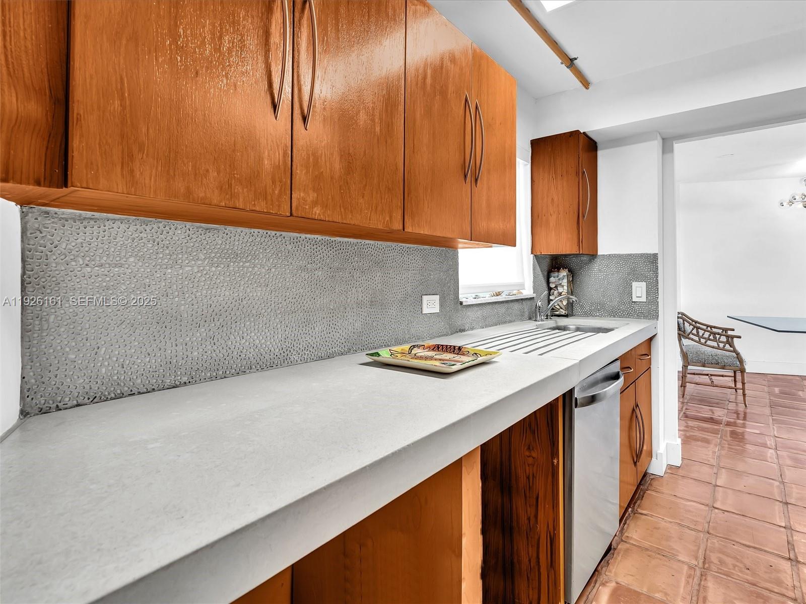 1881 Washington Avenue, Unit 16E Miami Beach, FL 33139 - Photo 13 of 65