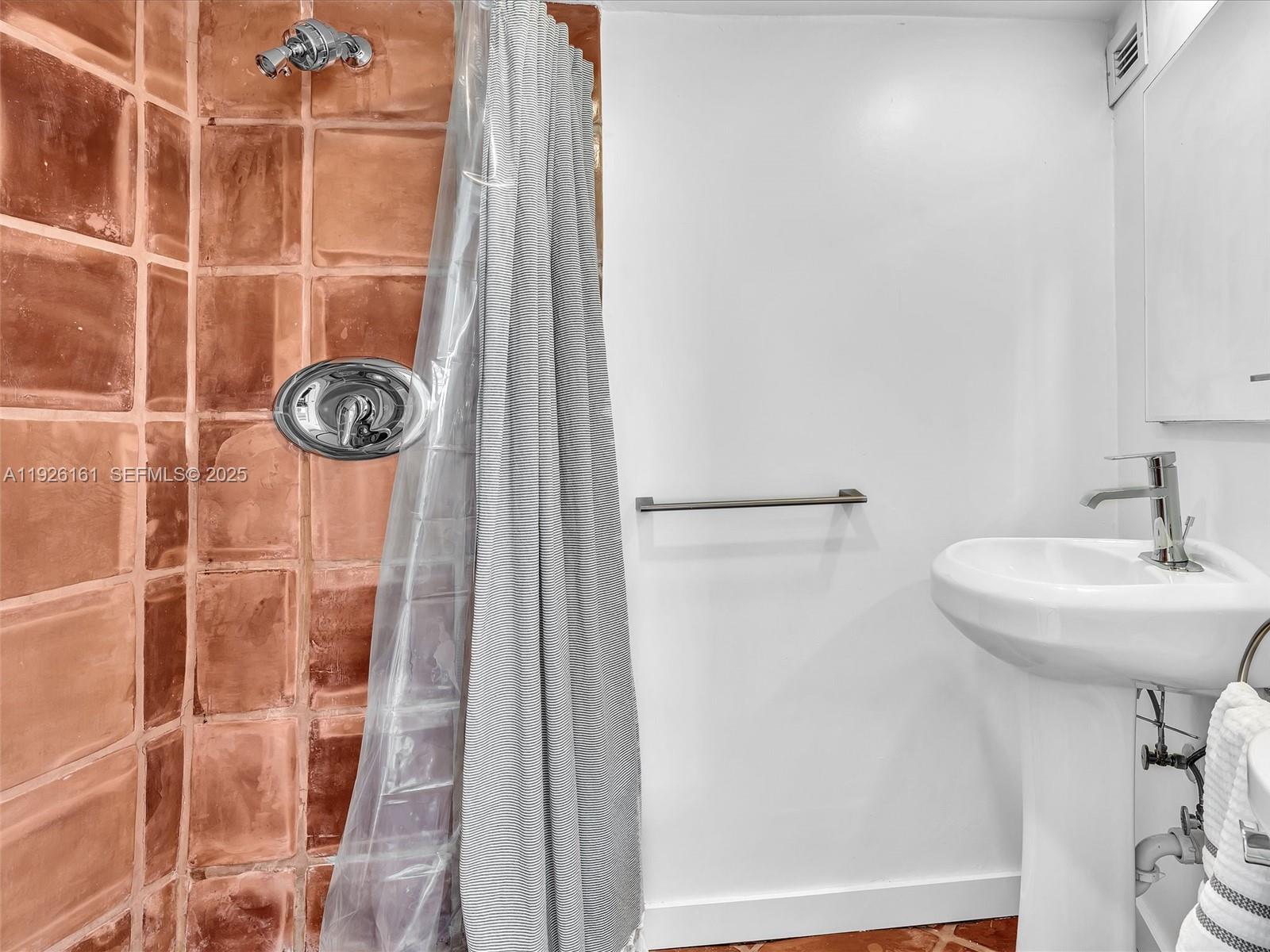 1881 Washington Avenue, Unit 16E Miami Beach, FL 33139 - Photo 28 of 65