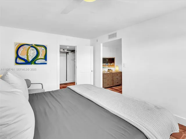 $3,500 | 1881 Washington Avenue, Unit 16E, Miami Beach, FL 33139