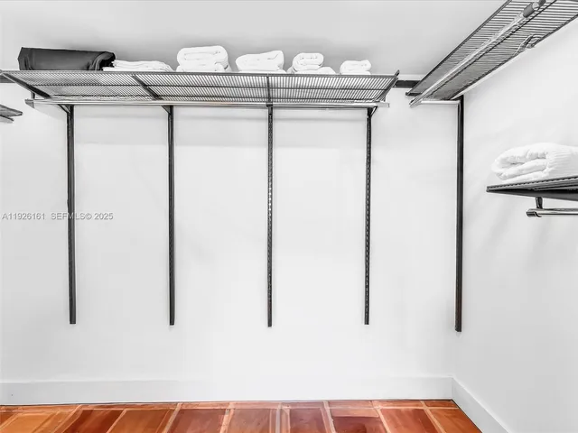 $3,500 | 1881 Washington Avenue, Unit 16E, Miami Beach, FL 33139