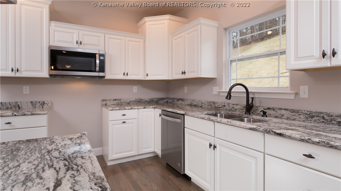 630 Beacon Street Winfield, WV 25213 - Photo 6 of 27 Gallery Image 6