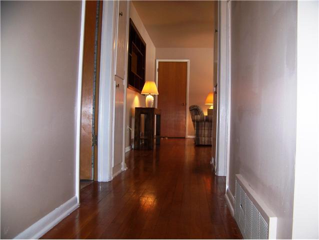 1034 Garden Road Columbus, OH 43224 - Photo 4 of 18 Gallery Image 4