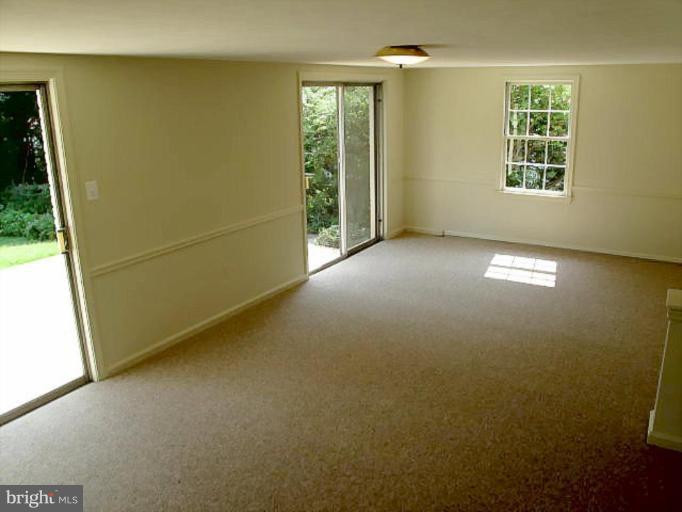 5507 Pollard Road Bethesda, MD 20816 - Photo 11 of 23 Family Room