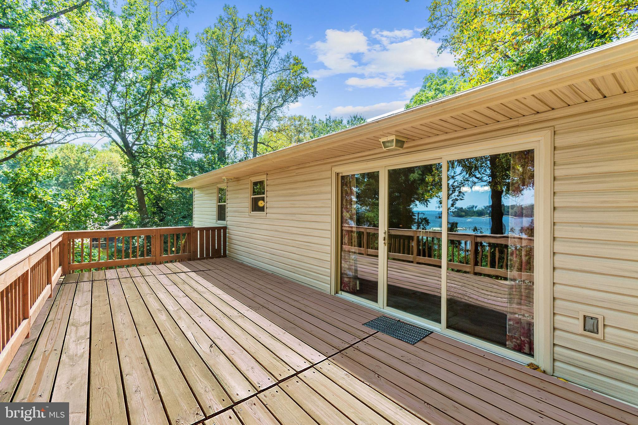 511 Edgewater Road Pasadena, MD 21122 - Photo 21 of 23 Deck