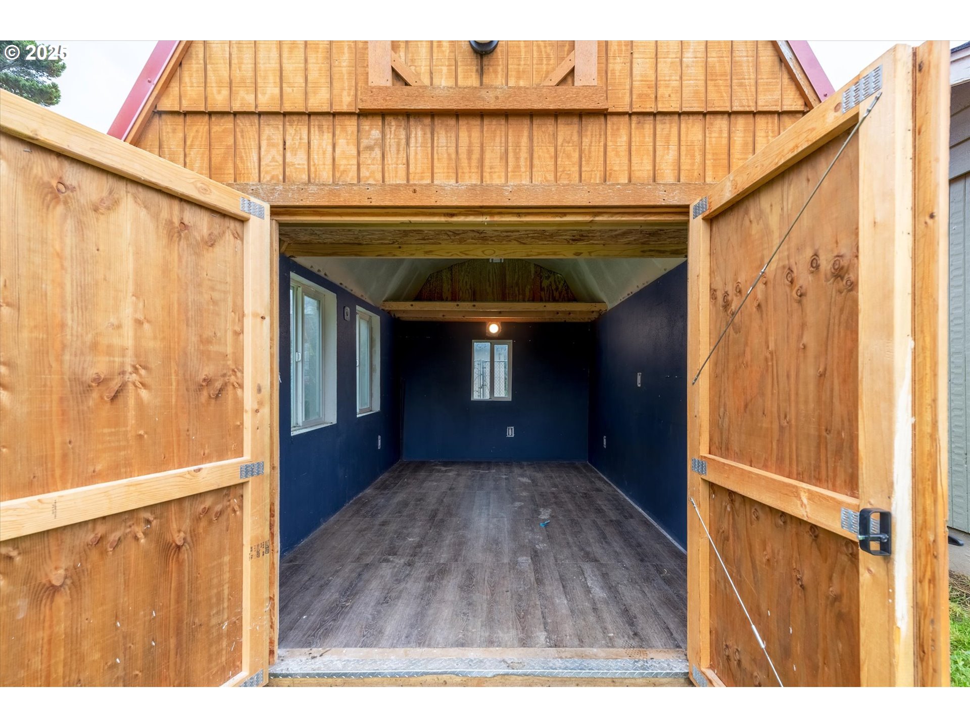 9 Lee Place Longview, WA 98632 - Photo 40 of 46 a view of an entryway