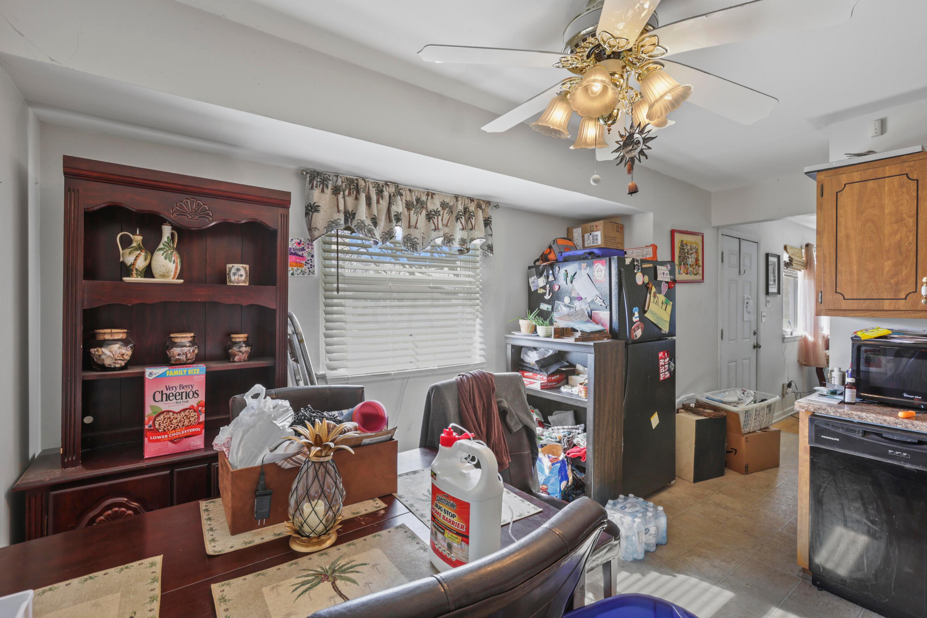 218 Schryver Road Columbus, OH 43207 - Photo 9 of 25 25-print-5F3A0746