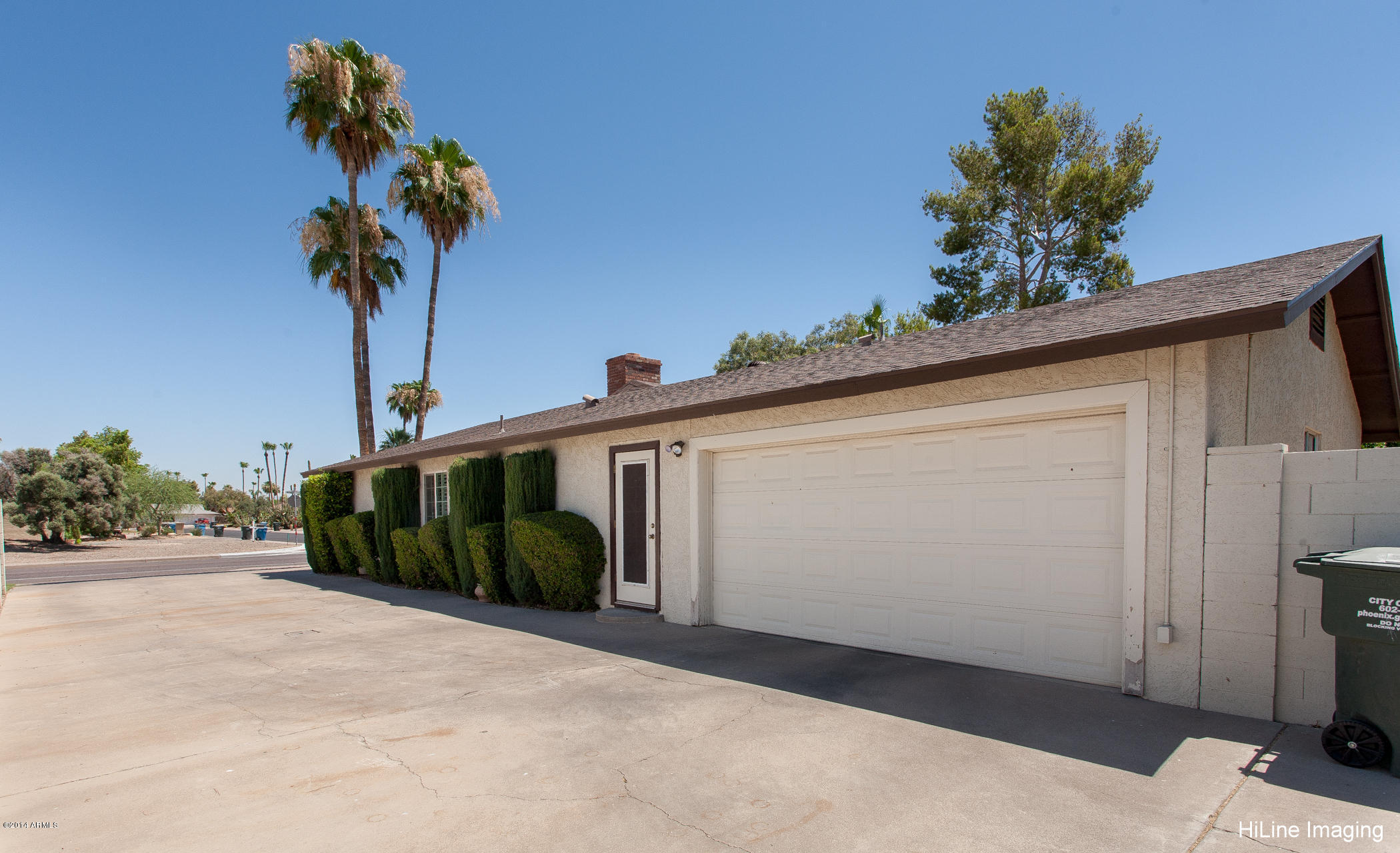 519 East Winged Foot Road Phoenix, AZ 85022 - Photo 4 of 29 Winged Foot-4