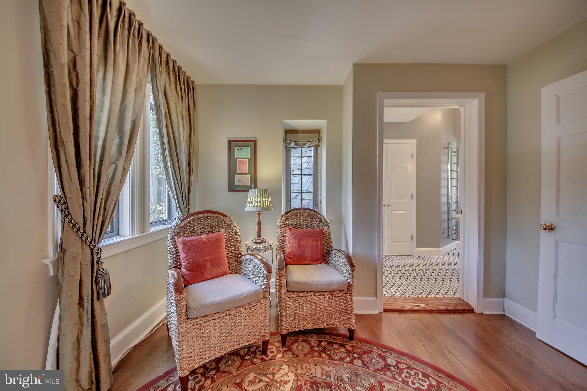710 Baeder Road Jenkintown, PA 19046 - Photo 20 of 42 Owner's Sitting Area