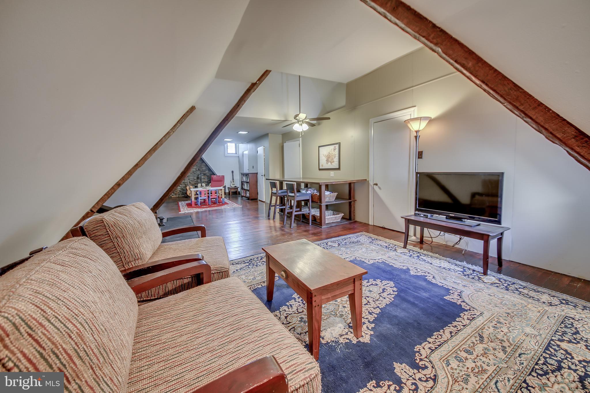 710 Baeder Road Jenkintown, PA 19046 - Photo 30 of 42 3rd Floor Loft