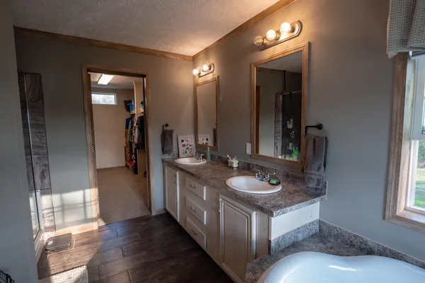 $349,900 | 560 South S Ridge, Decatur, TN 37322