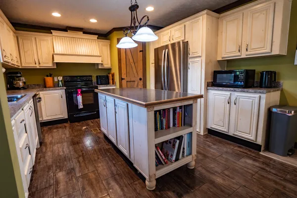 $349,900 | 560 South S Ridge, Decatur, TN 37322