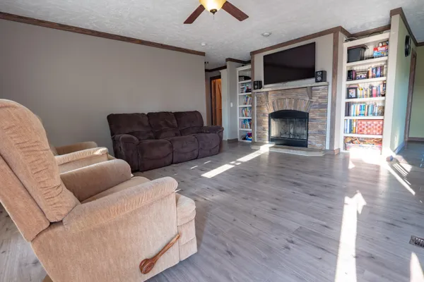 $349,900 | 560 South S Ridge, Decatur, TN 37322