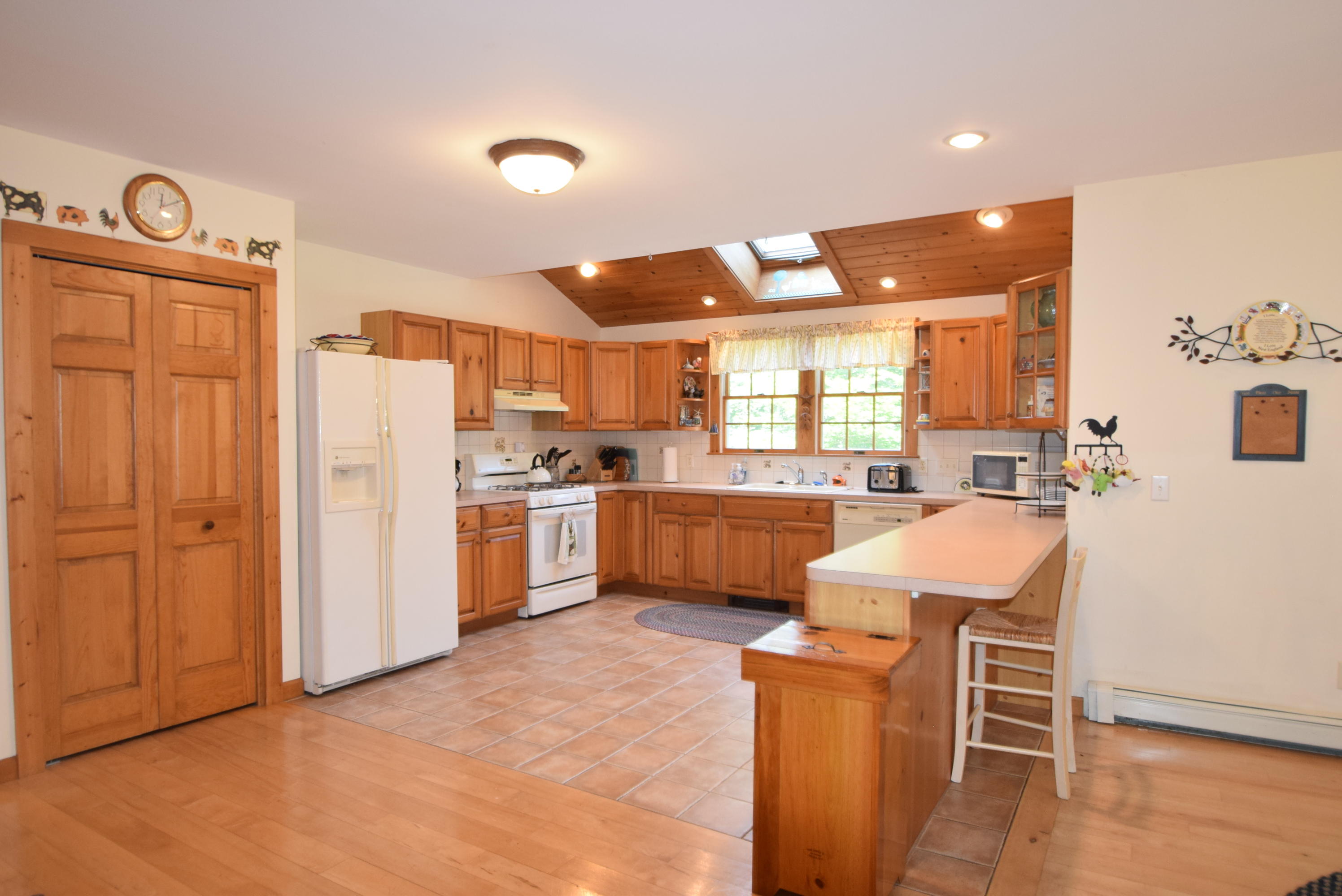 48 Scarborough Road Brewster, MA 02631 - Photo 4 of 22 48Scarborough K3