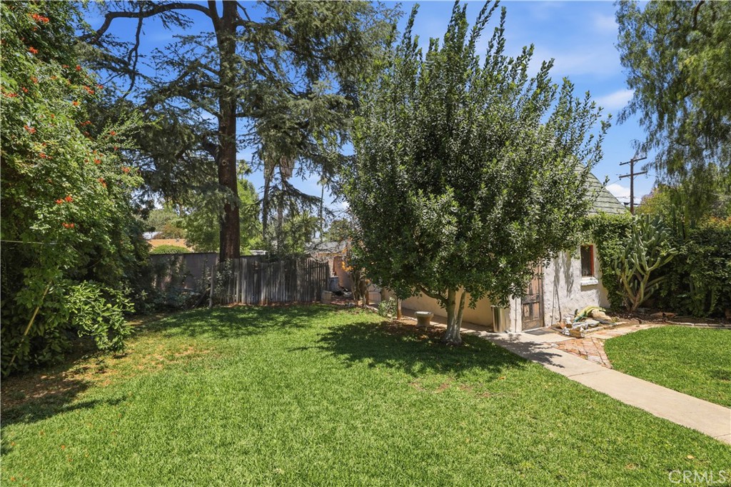 4579 University Riverside, CA 92501 - Photo 39 of 44 back yard