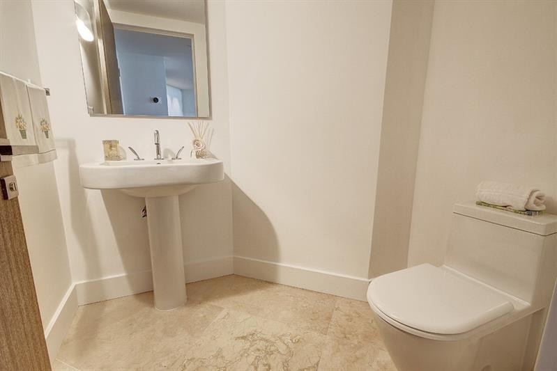 400 Alton Road, Unit 2208 Miami Beach, FL 33139 - Photo 9 of 20 Photo 9