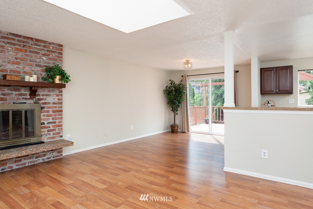 20710 14th Drive Southeast Bothell, WA 98012 - Photo 5 of 16