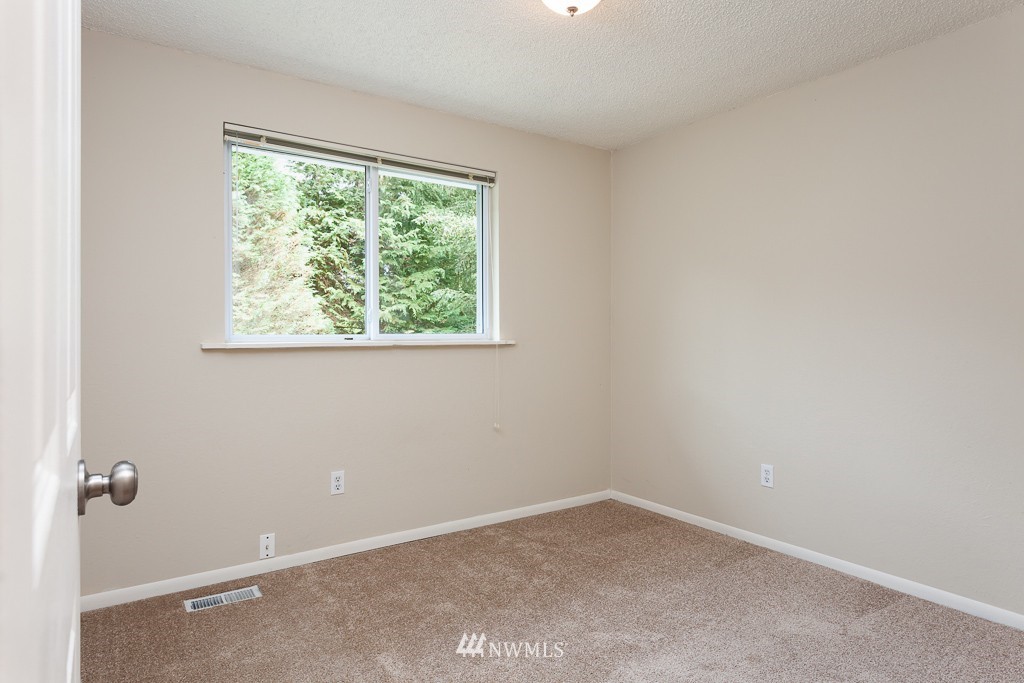 20710 14th Drive Southeast Bothell, WA 98012 - Photo 9 of 16