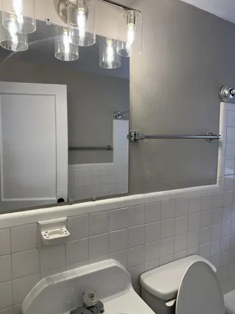 $1,095 | 1716 Grandin Road Southwest, Unit 7, Roanoke, VA 24015