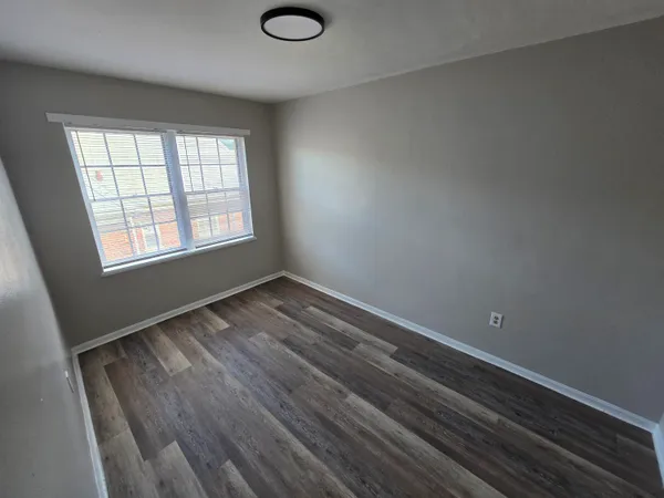 $1,095 | 1716 Grandin Road Southwest, Unit 7, Roanoke, VA 24015