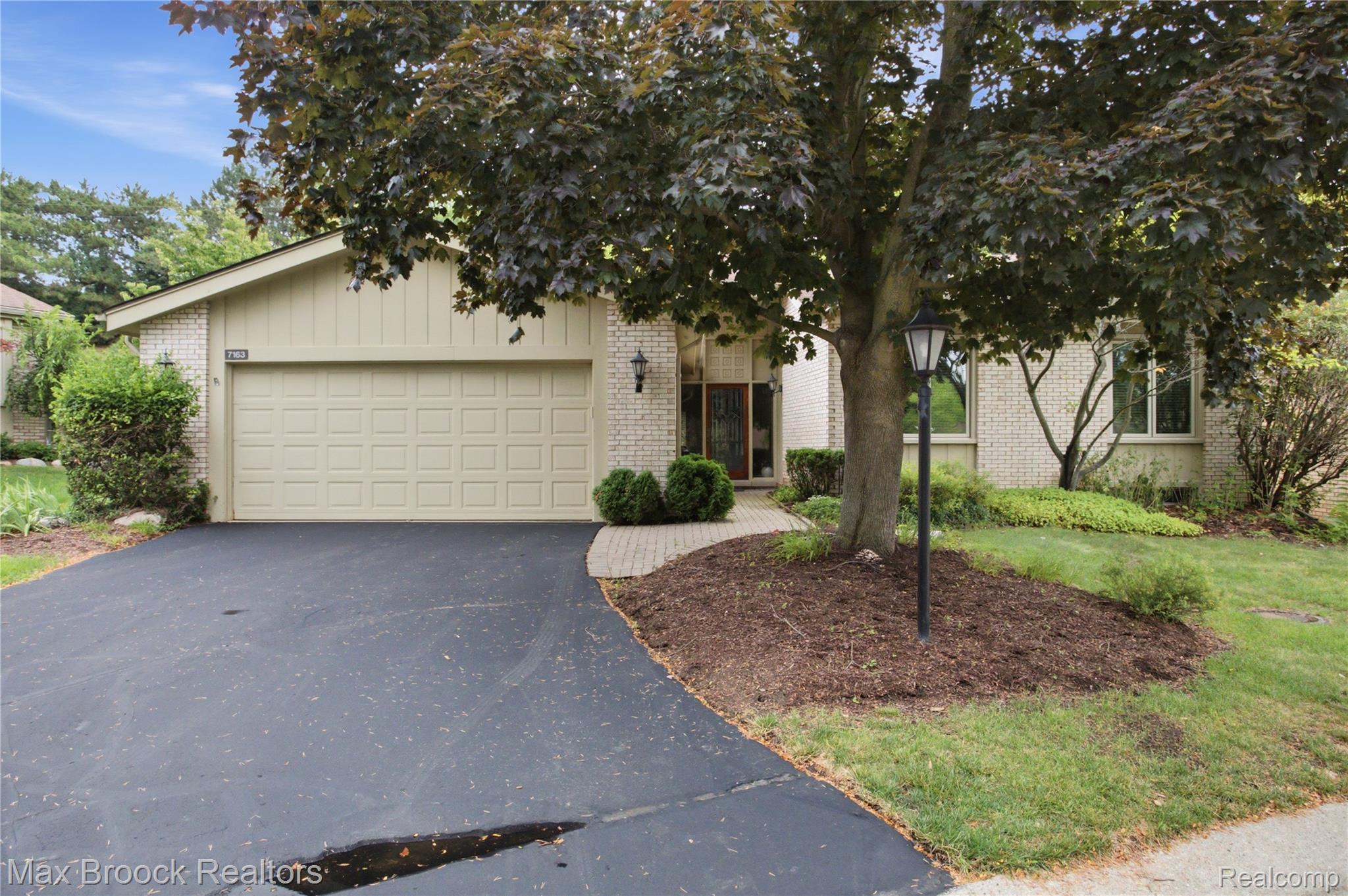 7163 Suncrest Road West Bloomfield, MI 48322 - Photo 1 of 40 Welcome to 7163 Suncrest Road!