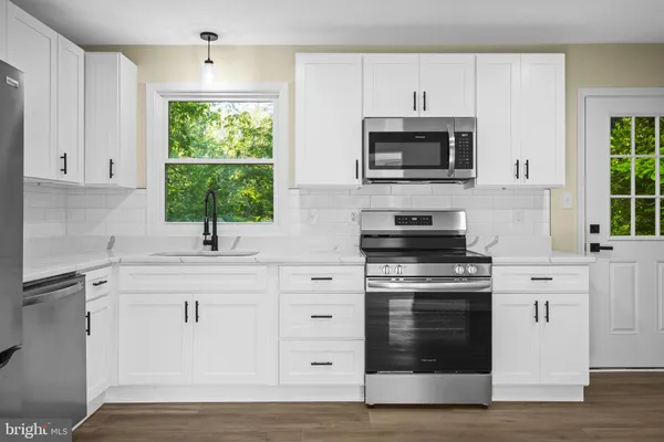 $338,500 | 26412 Hillendale Road, Hollywood, MD 20636