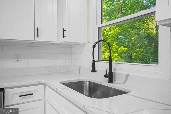 $338,500 | 26412 Hillendale Road, Hollywood, MD 20636