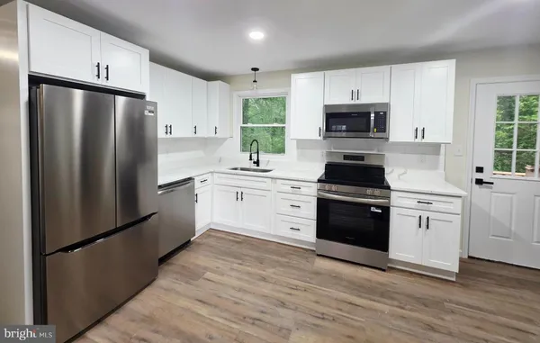 $338,500 | 26412 Hillendale Road, Hollywood, MD 20636