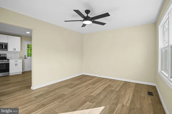 $338,500 | 26412 Hillendale Road, Hollywood, MD 20636