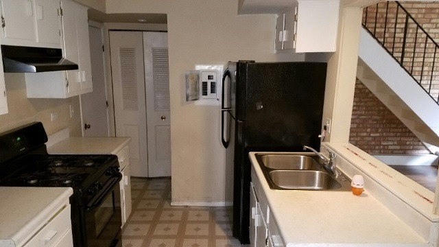185 Rita Court, Unit B Bartlett, IL 60103 - Photo 5 of 11