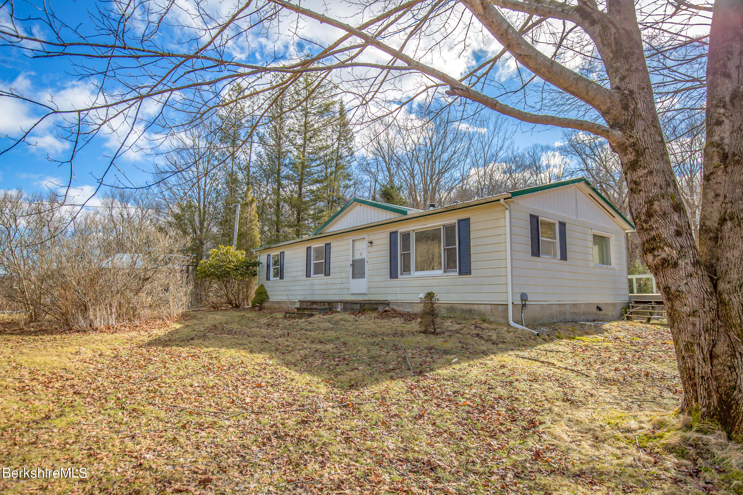 46 Middle Road Austerlitz, NY 12017 - Photo 1 of 39 Front of house